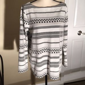 EUC jjill top cream and black pattern
